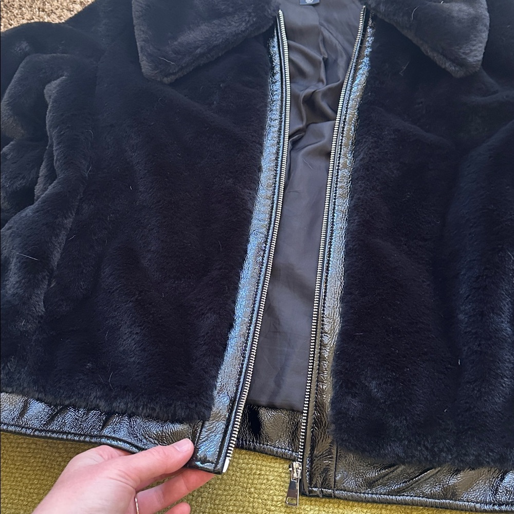 Maeve Cropped Faux Fur Jacket - Picture 3 of 4